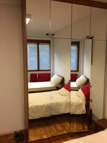 Hostal Hram Rooms