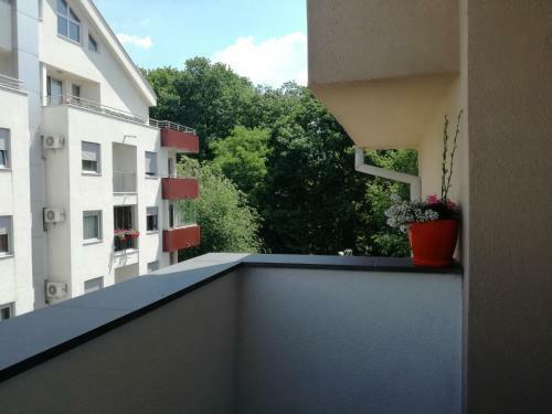 Shumice Apartment