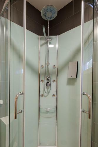 Airport Hotel Garni