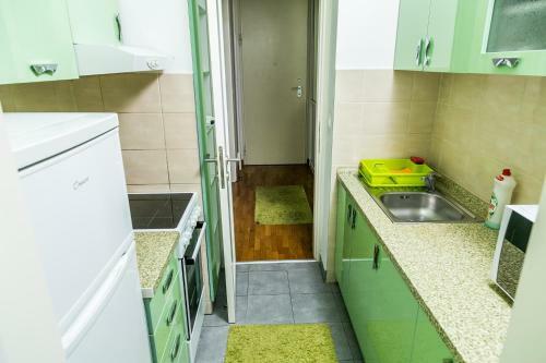 Twin Belville Apartments