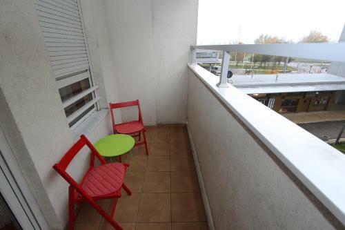 Twin Belville Apartments