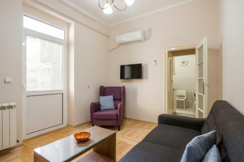 Marshall Apartment