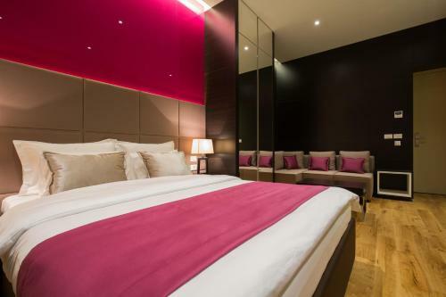 Hostal Maccani Luxury Suites