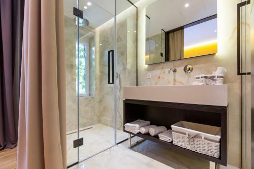 Hostal Maccani Luxury Suites