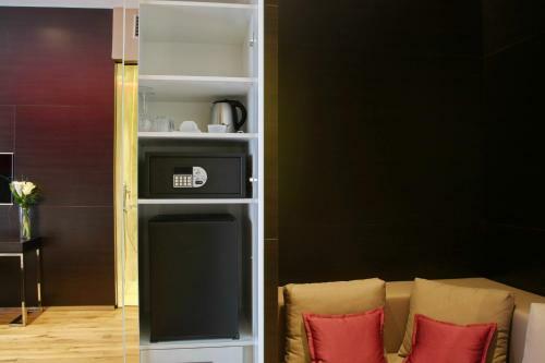 Hostal Maccani Luxury Suites