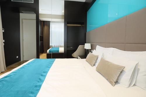Hostal Maccani Luxury Suites