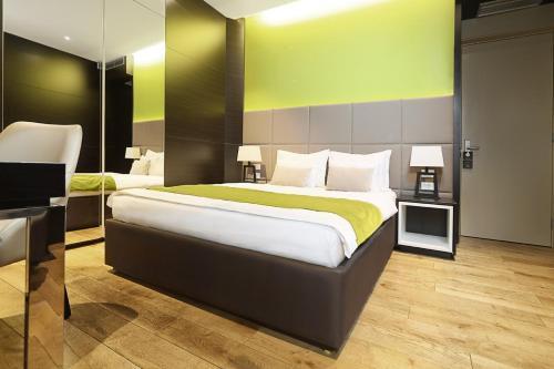 Hostal Maccani Luxury Suites