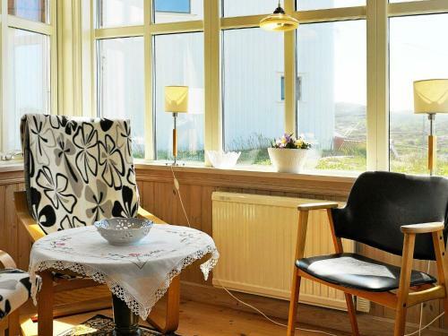 Two-bedroom Holiday Home In Kl�vedal 2