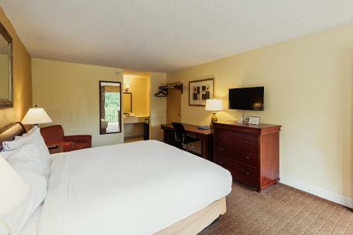 Motel Calloway Inn And Suites