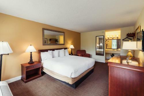 Motel Calloway Inn And Suites