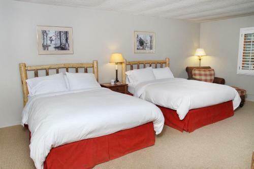 The Lodge At Riverside