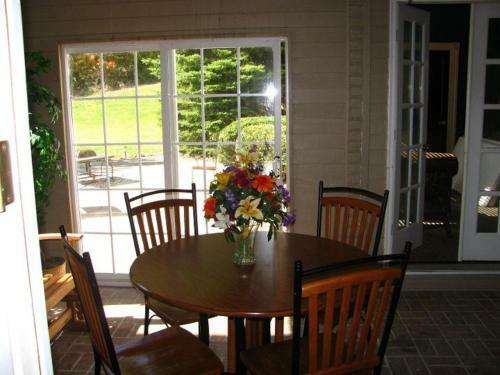 Posada Spruce Hill Inn & Cottages