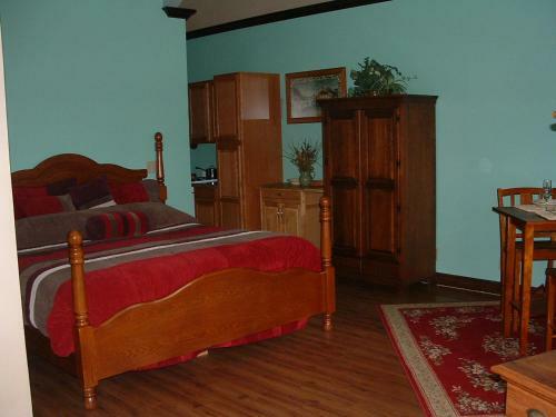 Posada Spruce Hill Inn & Cottages