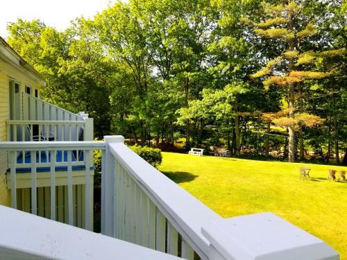 Hotel Lodge At Jackson Village
