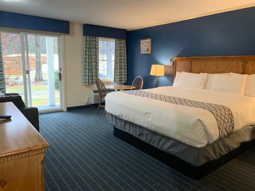 Hotel Lodge At Jackson Village