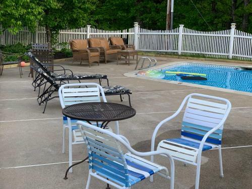 Hotel Lodge At Jackson Village