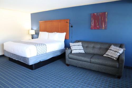 Hotel Lodge At Jackson Village