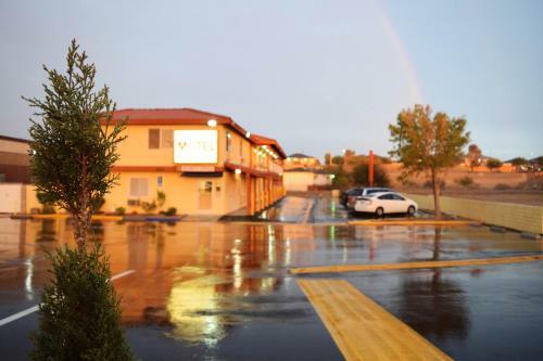 Mojave Village Motel