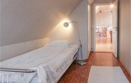 Holiday Home Strandv�gen �sljunga