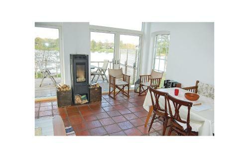 Holiday Home �nhultsv. �sljunga