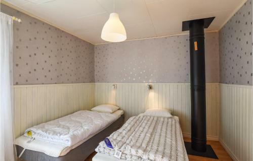 Four-bedroom Holiday Home In Ambjornarp
