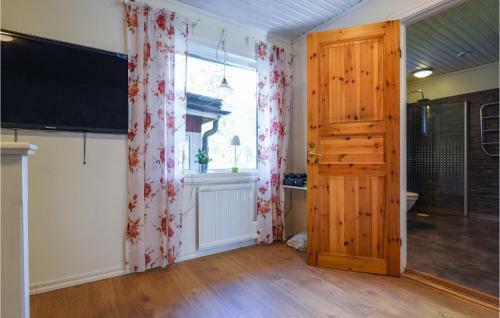 Four-bedroom Holiday Home In Ambjornarp