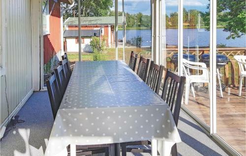 Four-bedroom Holiday Home In Ambjornarp