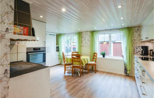 Four-bedroom Holiday Home In Ambjornarp