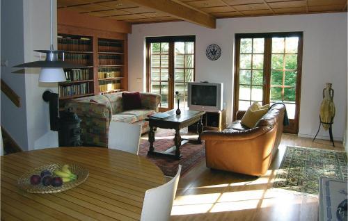 Two-bedroom Holiday Home In Fjalkinge