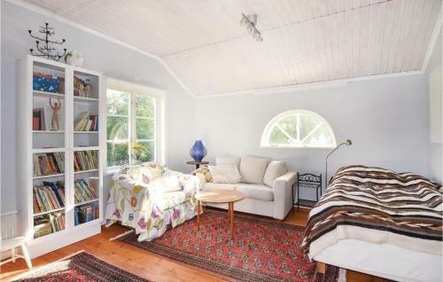 Four-bedroom Holiday Home In Fargelanda