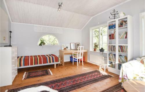 Four-bedroom Holiday Home In Fargelanda