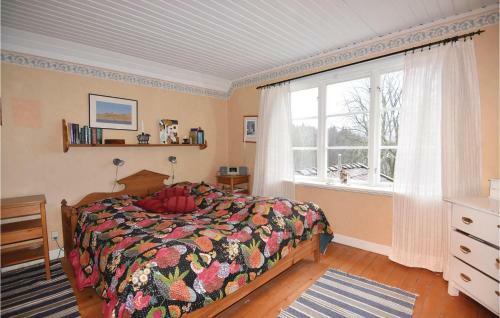 Four-bedroom Holiday Home In Fargelanda