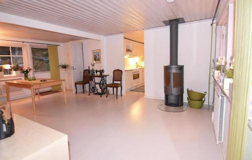 Holiday Home Hen�n With A Fireplace 04