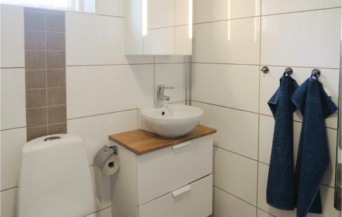 Two-bedroom Apartment In Hamneda