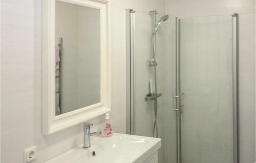 Three-bedroom Holiday Home In Haverud
