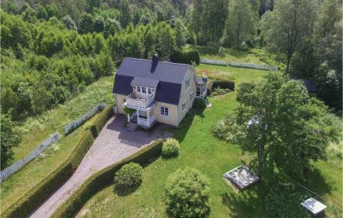 Two-bedroom Holiday Home In Lakene