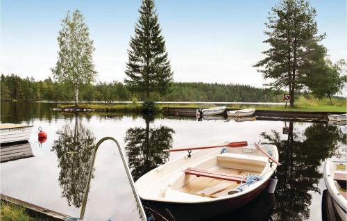 Two-bedroom Holiday Home In Lenhovda