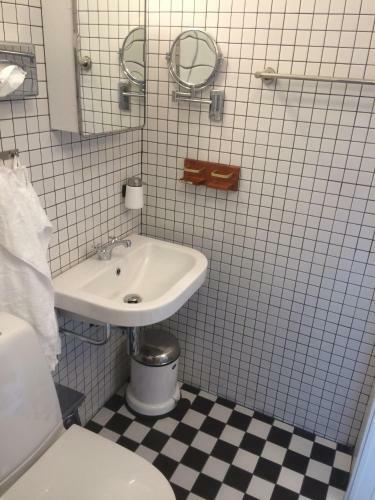 Hotell Han�bris P� Kivik