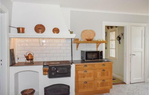 Three-bedroom Holiday Home In Lekeryd