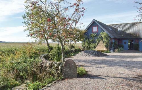 Three-bedroom Holiday Home In Morup