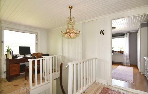 Three-bedroom Holiday Home In Mardaklev