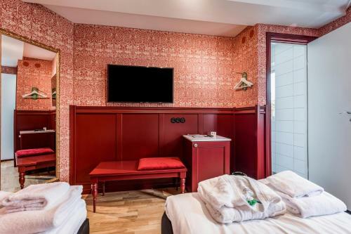 H�llsn�s Hotell & Konferens