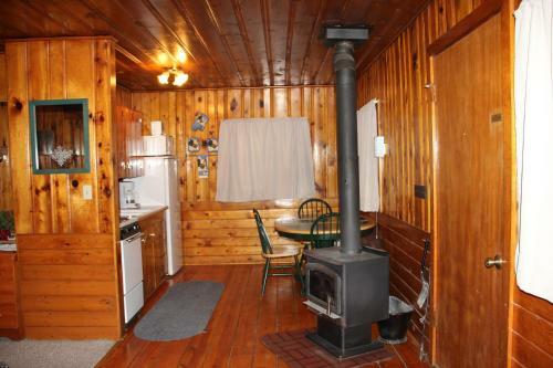 Lodge Hidden Rest Cabins