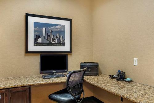 Hotel Comfort Suites Frisco
