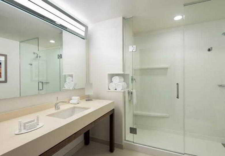 Hotel Courtyard By Marriott Irvine Spectrum