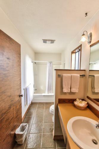 Posada Islands Inn