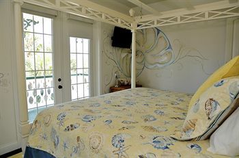 Bed & Breakfast Inn On The Avenue
