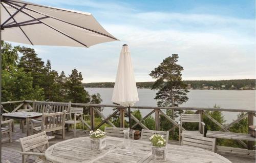 Three-bedroom Holiday Home In Vaxholm
