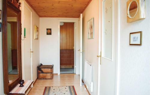 Four-bedroom Holiday Home In Vejbystrand