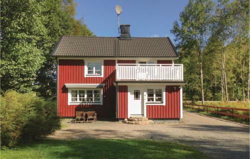 Two-bedroom Holiday Home In Stensjon